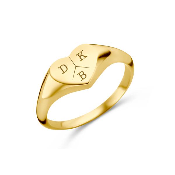 Hartvormige gouden zegelring met drie initialen
