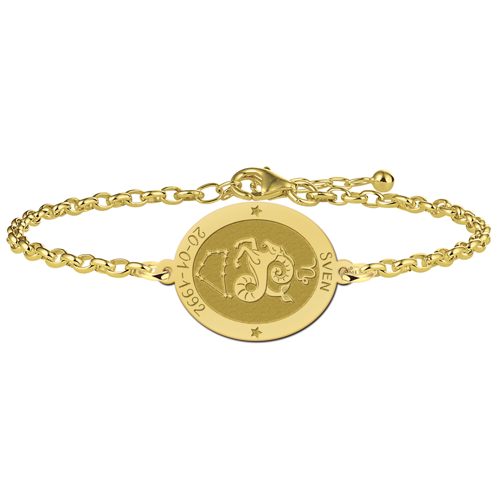 Vergulde ovale sterrenbeeld armband Steenbok met naam en datum