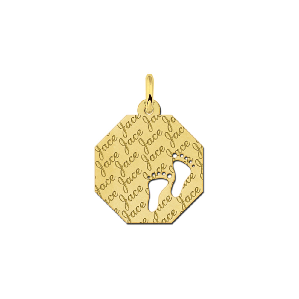 Gehoekte vergulde hanger met naampatroon en babyvoetjes