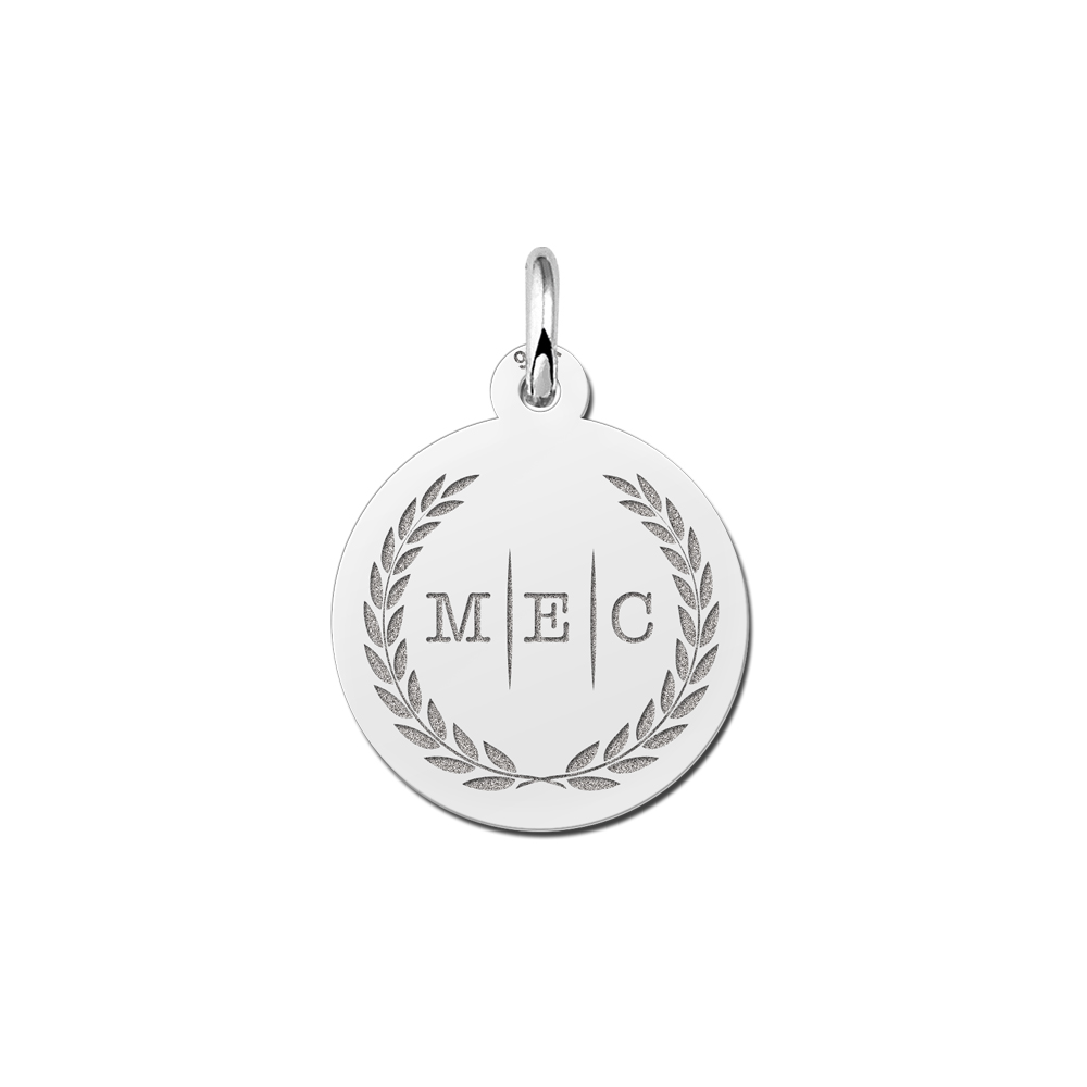 Zilveren letter ketting met drie initialen en krans