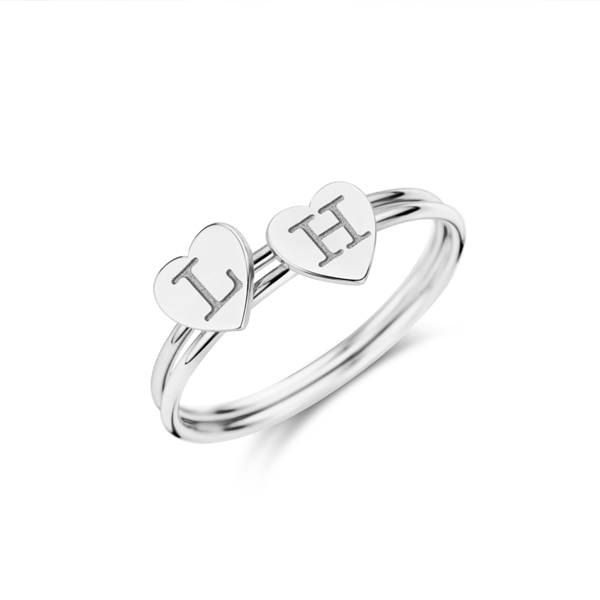 Zilveren ring met hartje en initialen