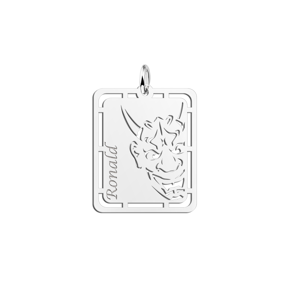 Zilveren hanger Hannya masker graveren met naam Zilveren hanger Hannya masker graveren met naam