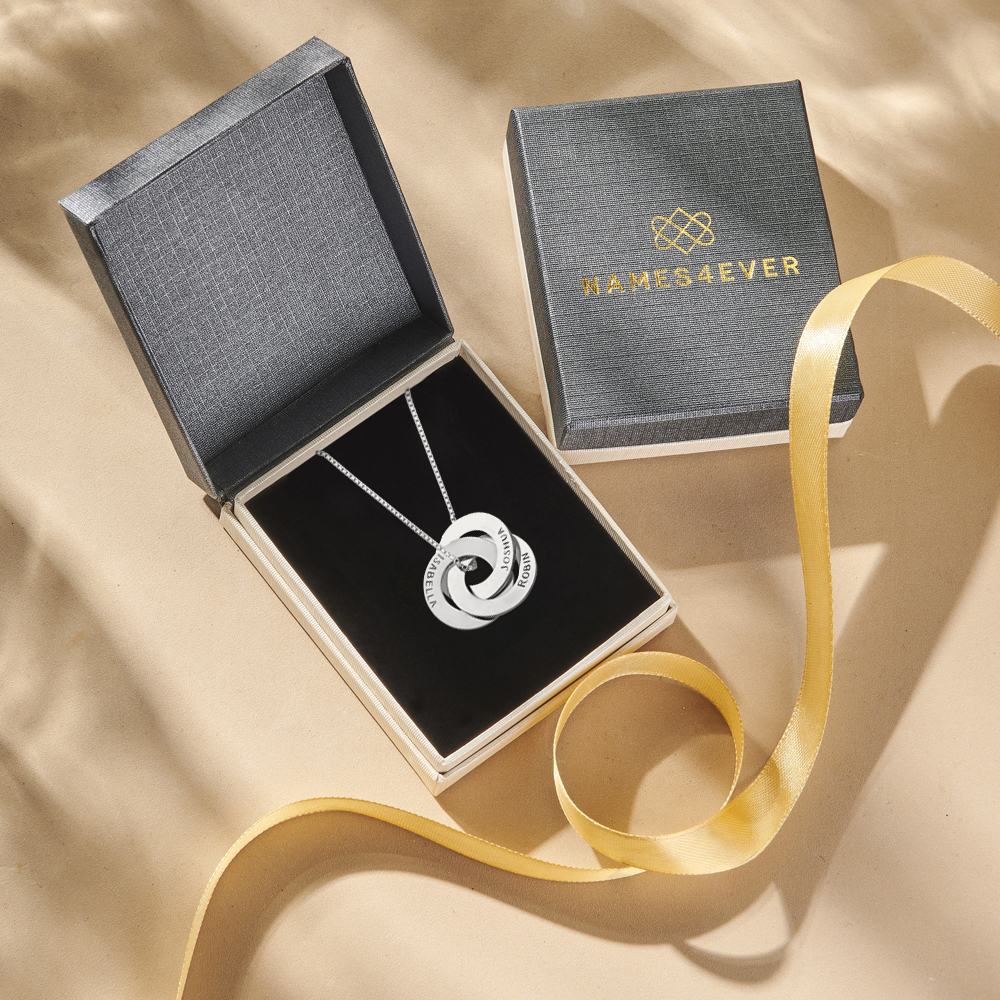 Zilveren Russische cirkels ketting met drie namen