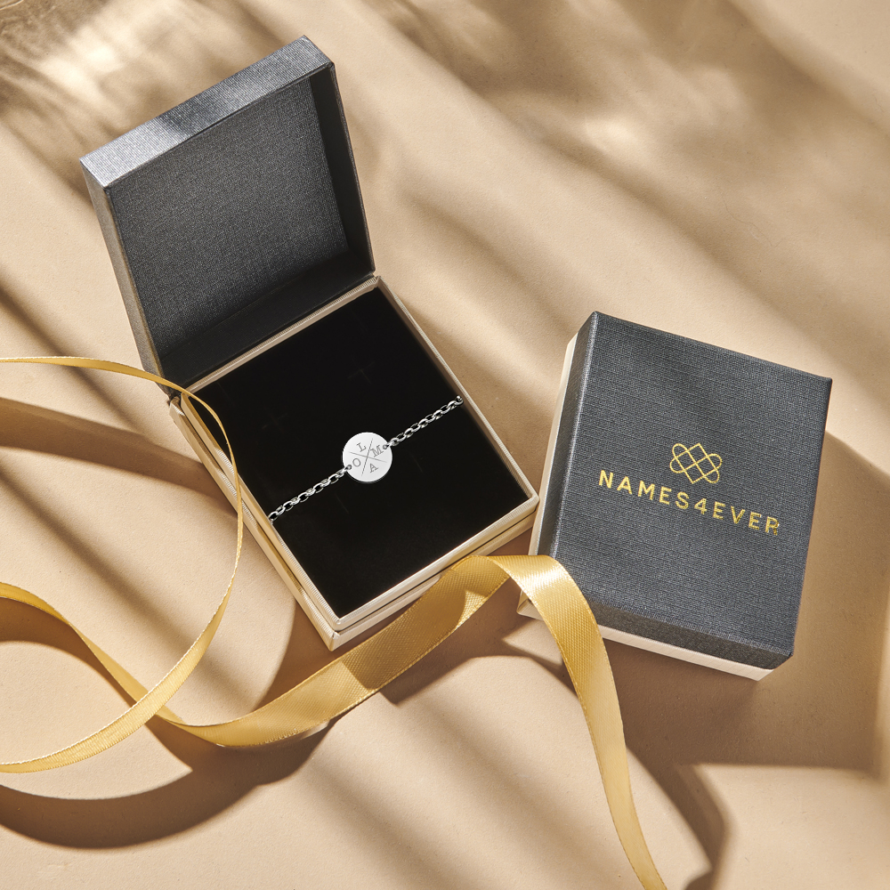 Zilveren armband initialen