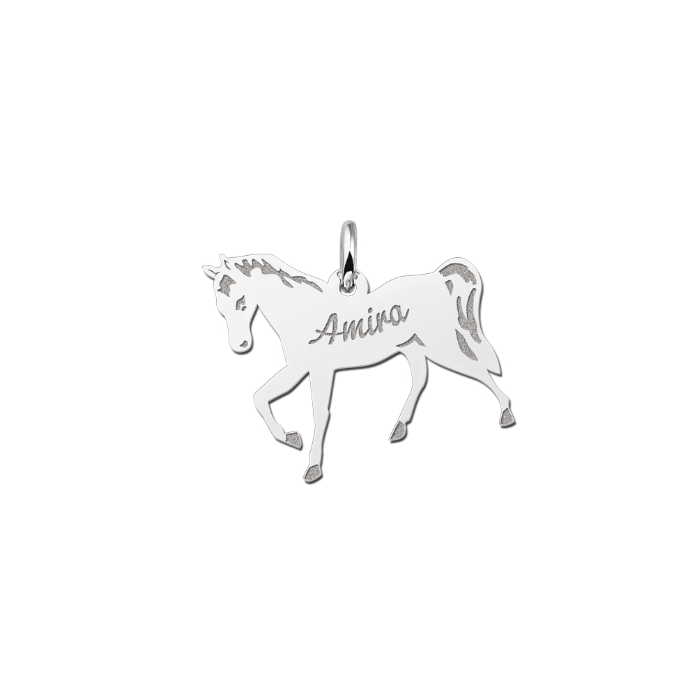 Zilveren paarden ketting met gravure