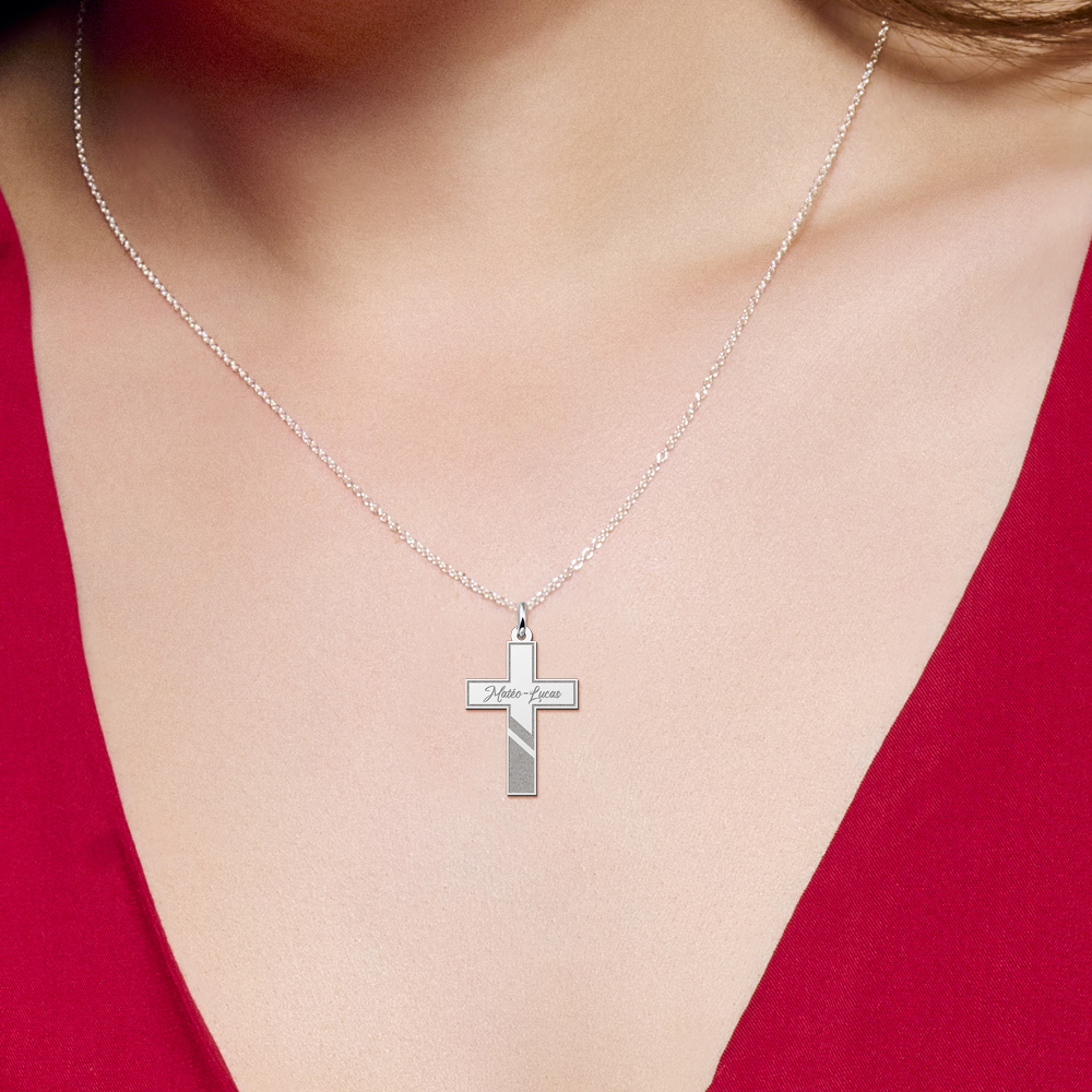 Zilveren communie kruis met naam gravure