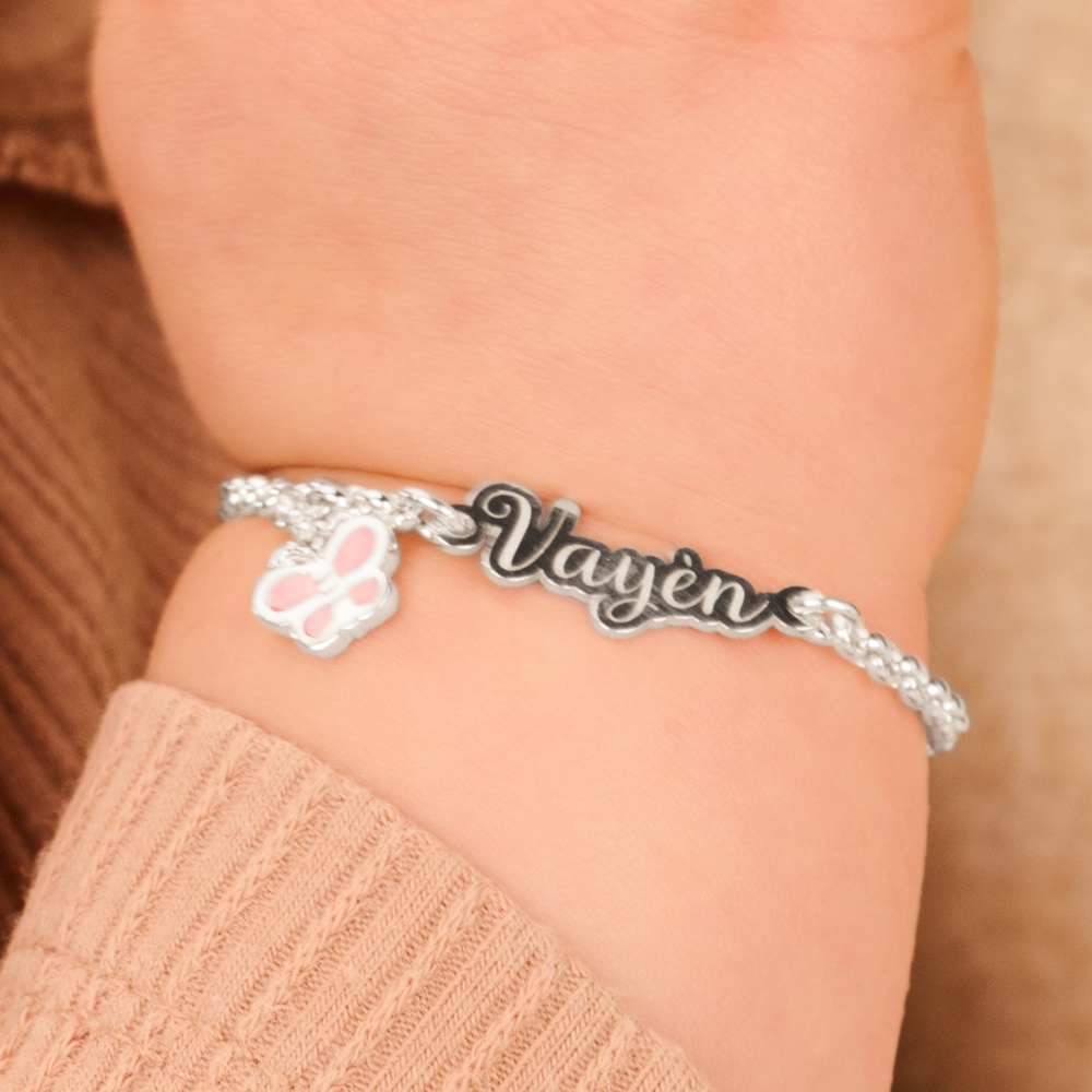 Zilveren baby armband met naam