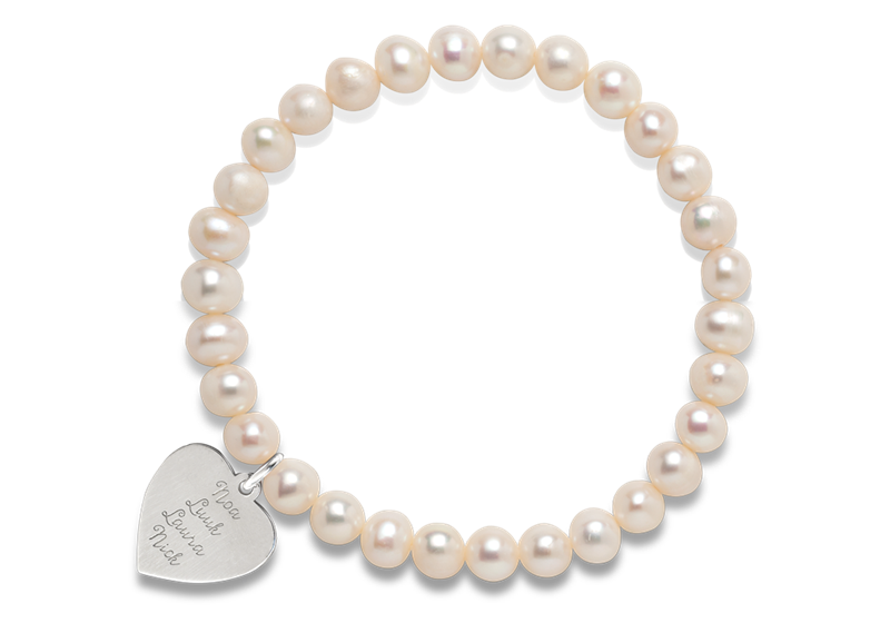 Witte parelarmband met bedel Witte parelarmband met bedel